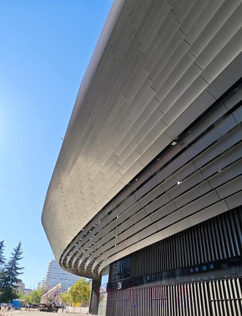 马卡：皇马新伯纳乌酒吧因承租方违约陷困境